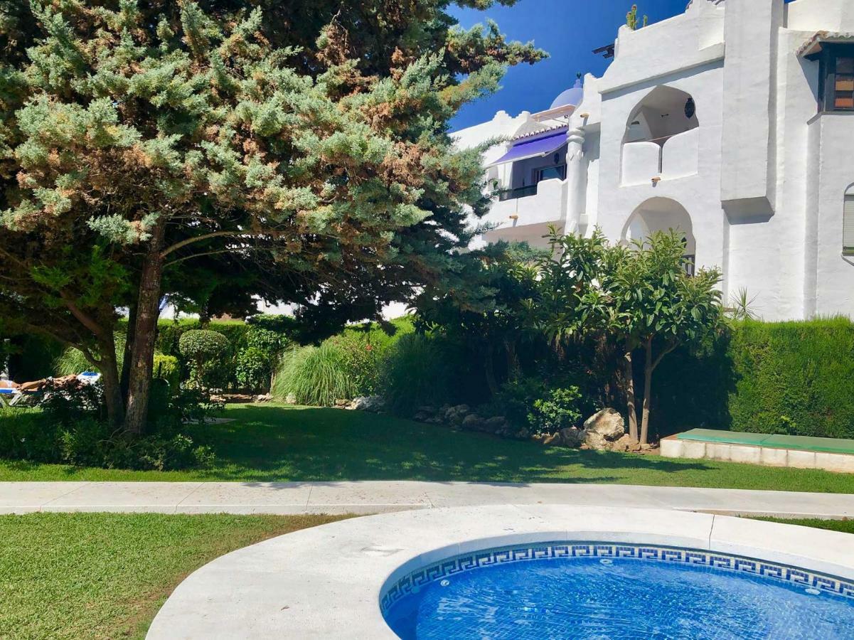 Bright Apartment 300M From The Beach Sitio de Calahonda المظهر الخارجي الصورة
